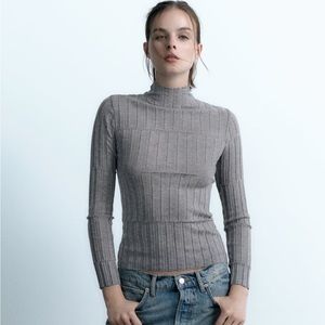 Zara Grey Turtleneck NWT